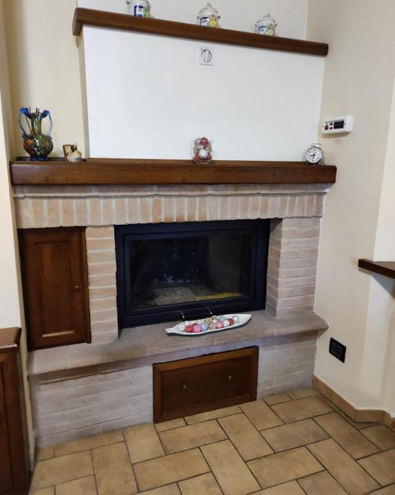 Colpetrazzo Apartment | Montemartano