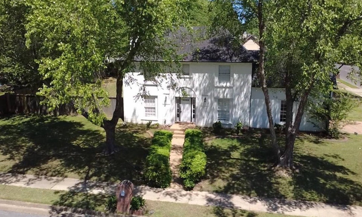 Cordova House | New 4 BR+Extra Space Beds- Retreat w/Private Pool