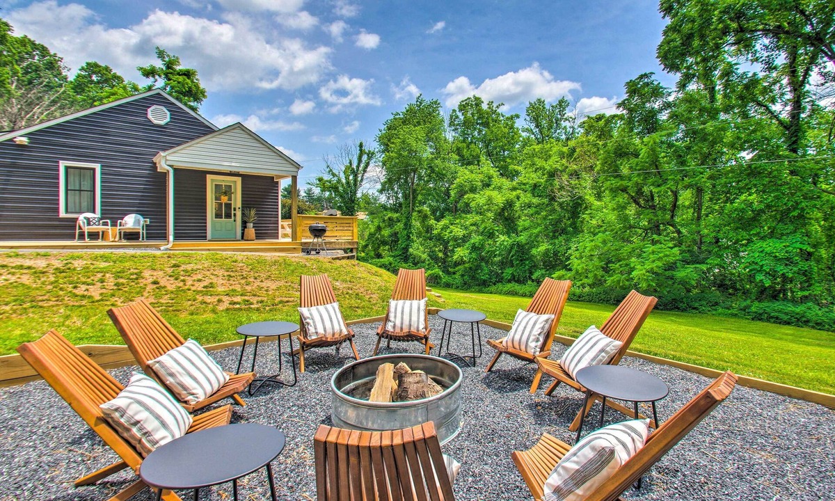 Afton Cottage | Peaceful farmhouse retreat near Nelson 151 featuring three king bedrooms, bright gathering spaces, and a relaxing countryside setting near wineries, hiking, and scenic Blue Ridge drives.