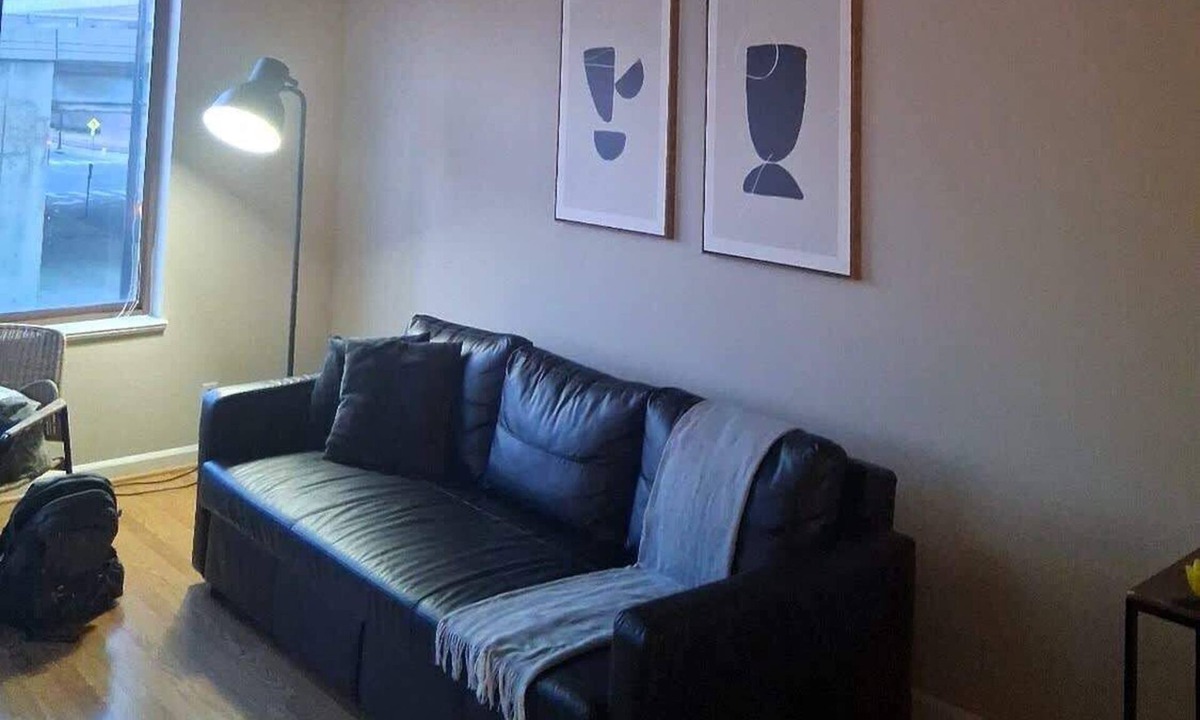 Crystal City Apartment | Prime location | Steps from Pentagon City Metro