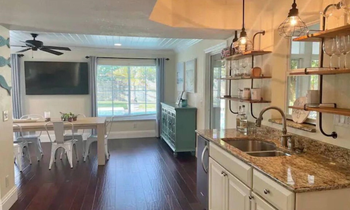 The Dunes House | ~ Private Beach Access! ~ East A1A ~ Sun, Sea, Pool, Relax!
