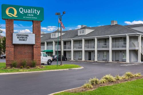 Gallatin Hotel | Quality Inn Gallatin-Nashville Metro