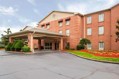 Germantown Hotel | Quality Inn & Suites Germantown North