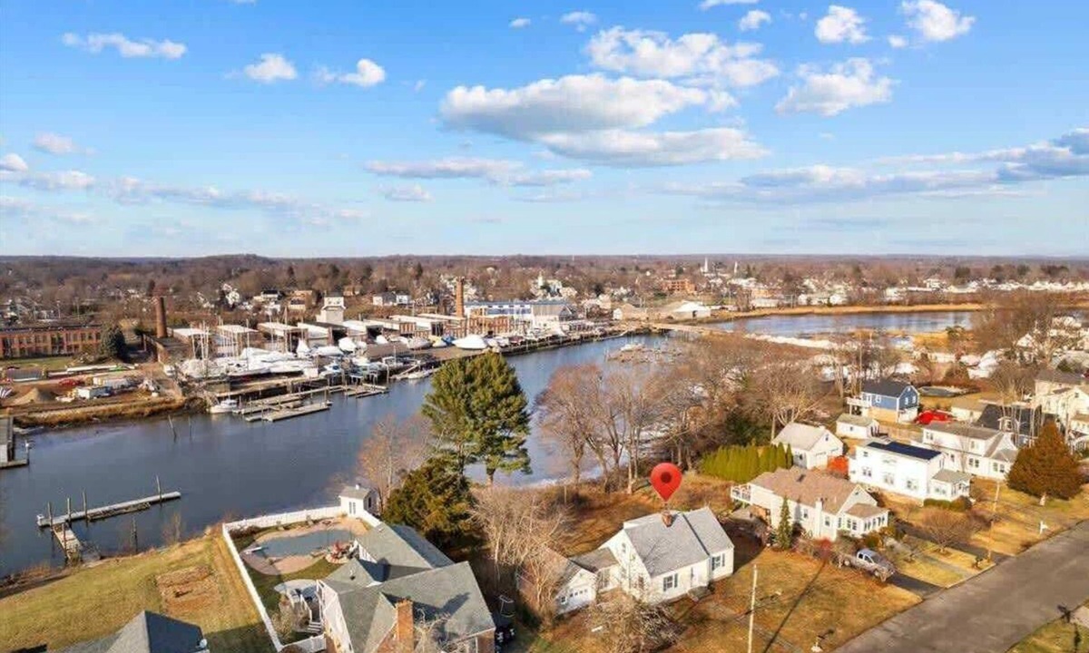 Branford House | Relax by the River ~ Branford Waterfront Home