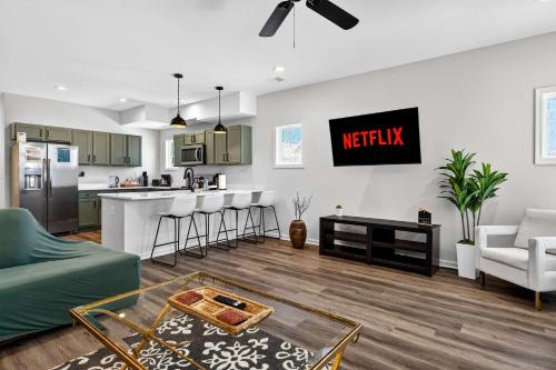 Shelby Park House | Relaxing home with backyard near parks and dining