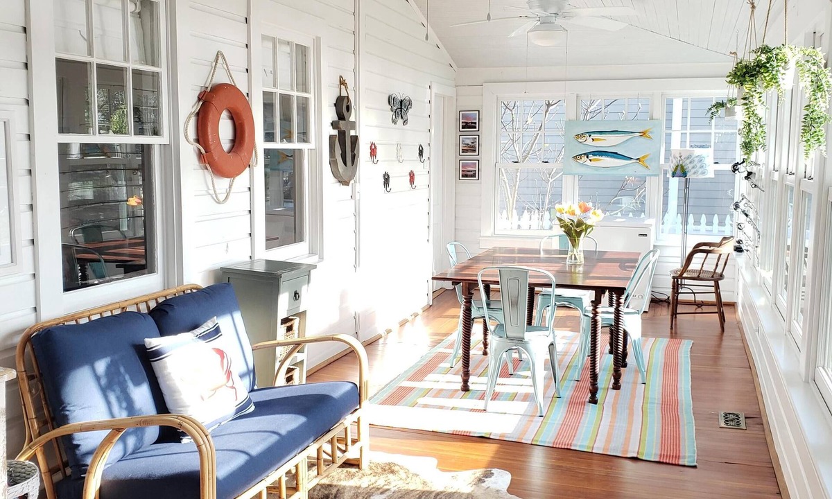 Galesville House | River Cottage with Beach and Dock