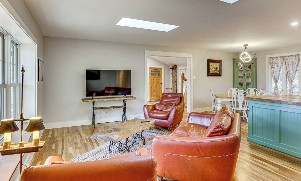 Parker Ford House | Serene Getaway w/Trail Access in Chester Springs