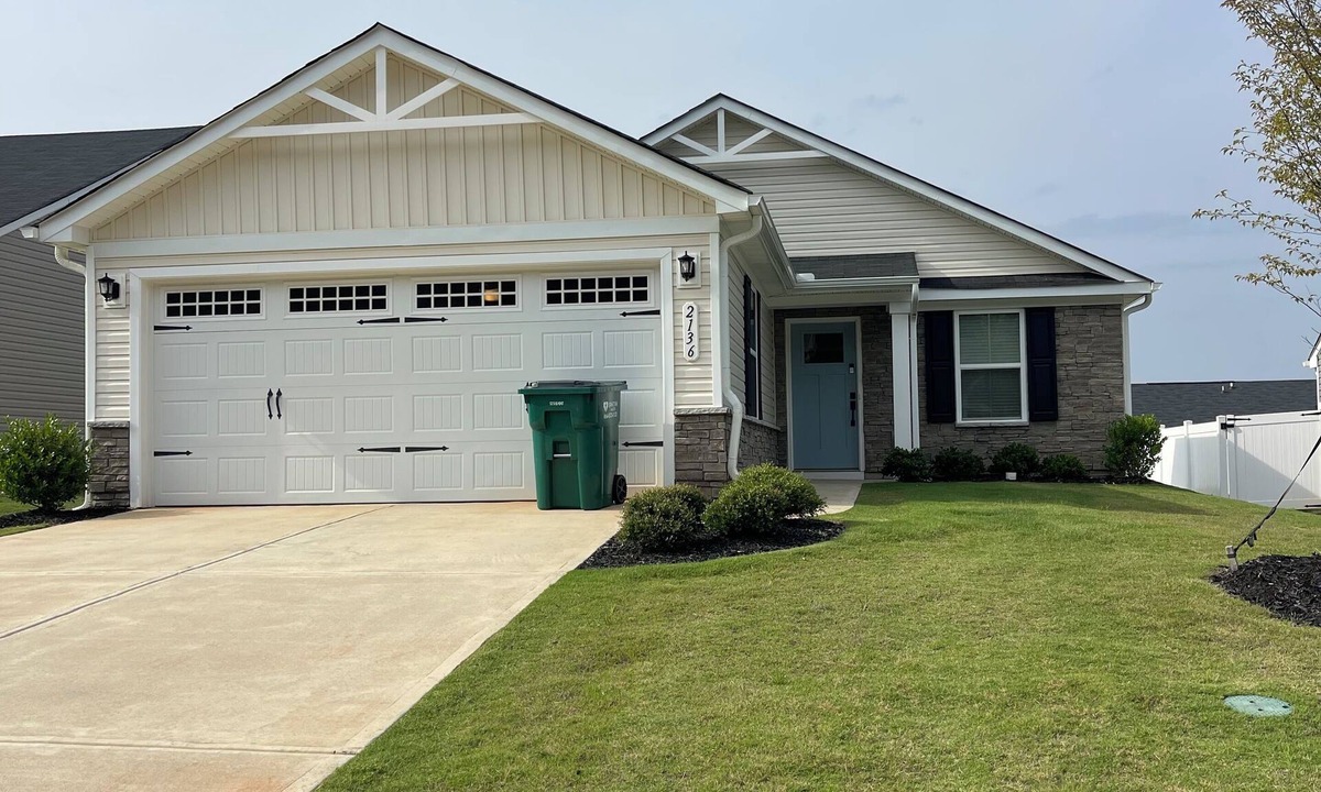 Inman House | Serene Pet-Friendly Stay I Upstate SC