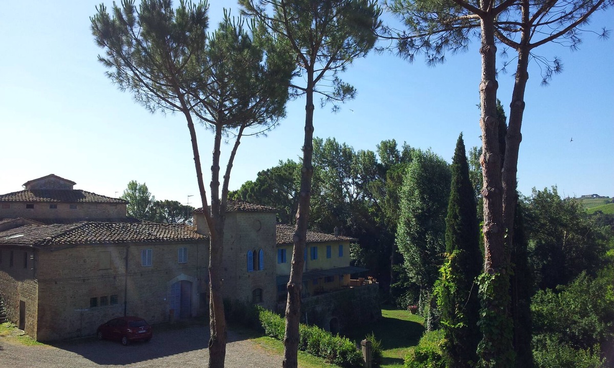 Certaldo Villa | Single double room with bathroom and kitchen to share.