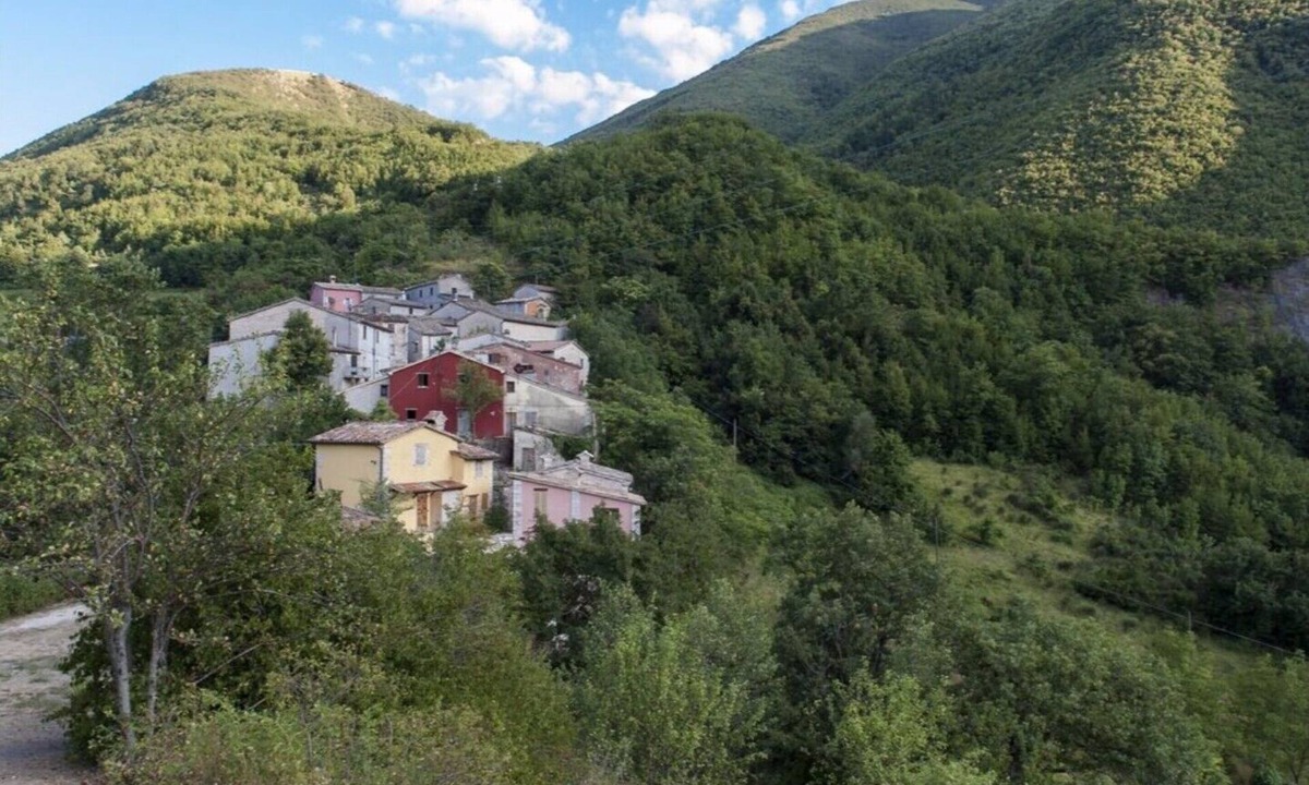 Cardella House | Slowcanda at Bacciardi di Piobbico FLAT 6 PEOPLE