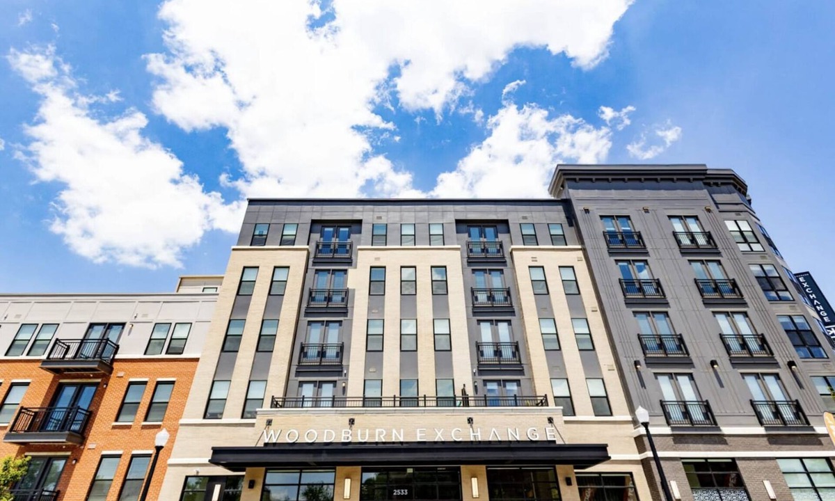East Walnut HIlls Apartment | Spacious 3BR/3BA Suites Near Downtown Cincinnati
