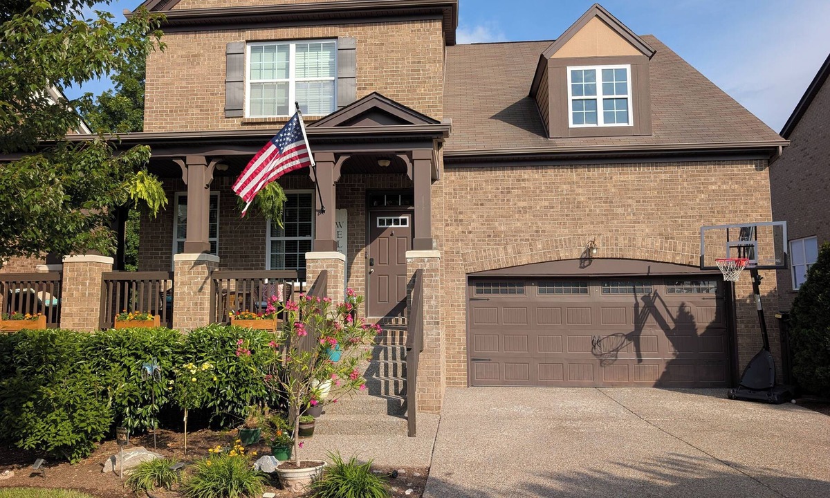Nolensville House | Spacious 4-bedroom house with basement hangout in Nolensville
