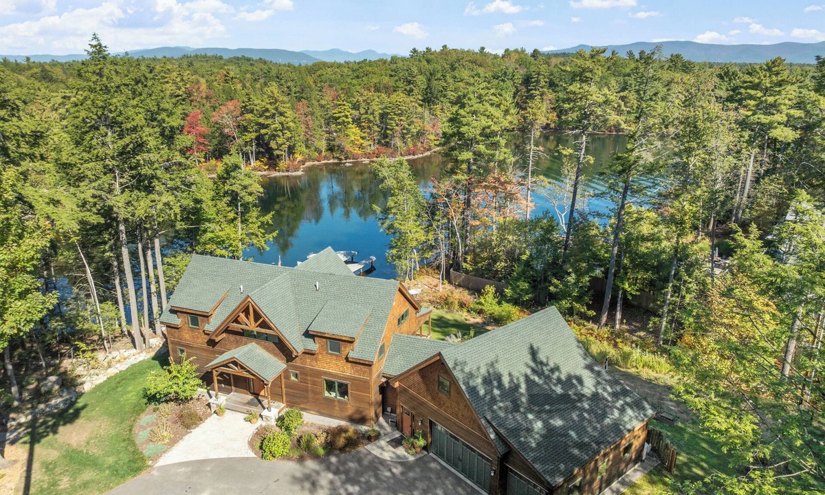 Meredith House | Spacious Waterfront Country House in Charming Meredith