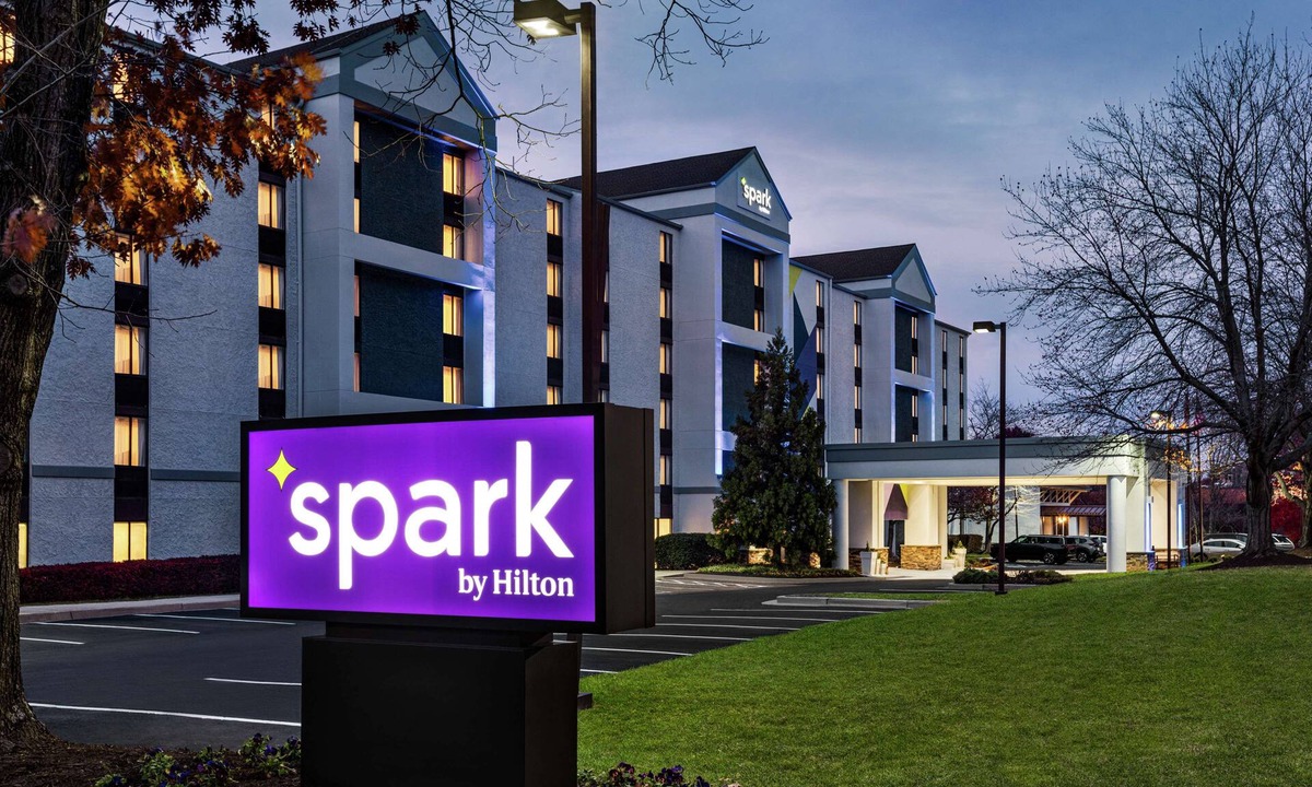 Germantown Hotel | Spark by Hilton Germantown Washington DC North