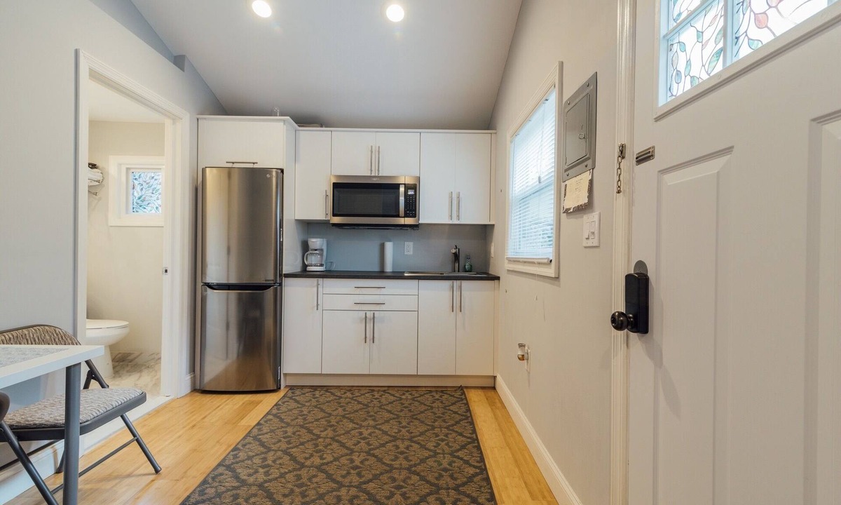 North Ironbound House | Sparkling Guesthouse in Ironbound, mins 2 NYC, EWR