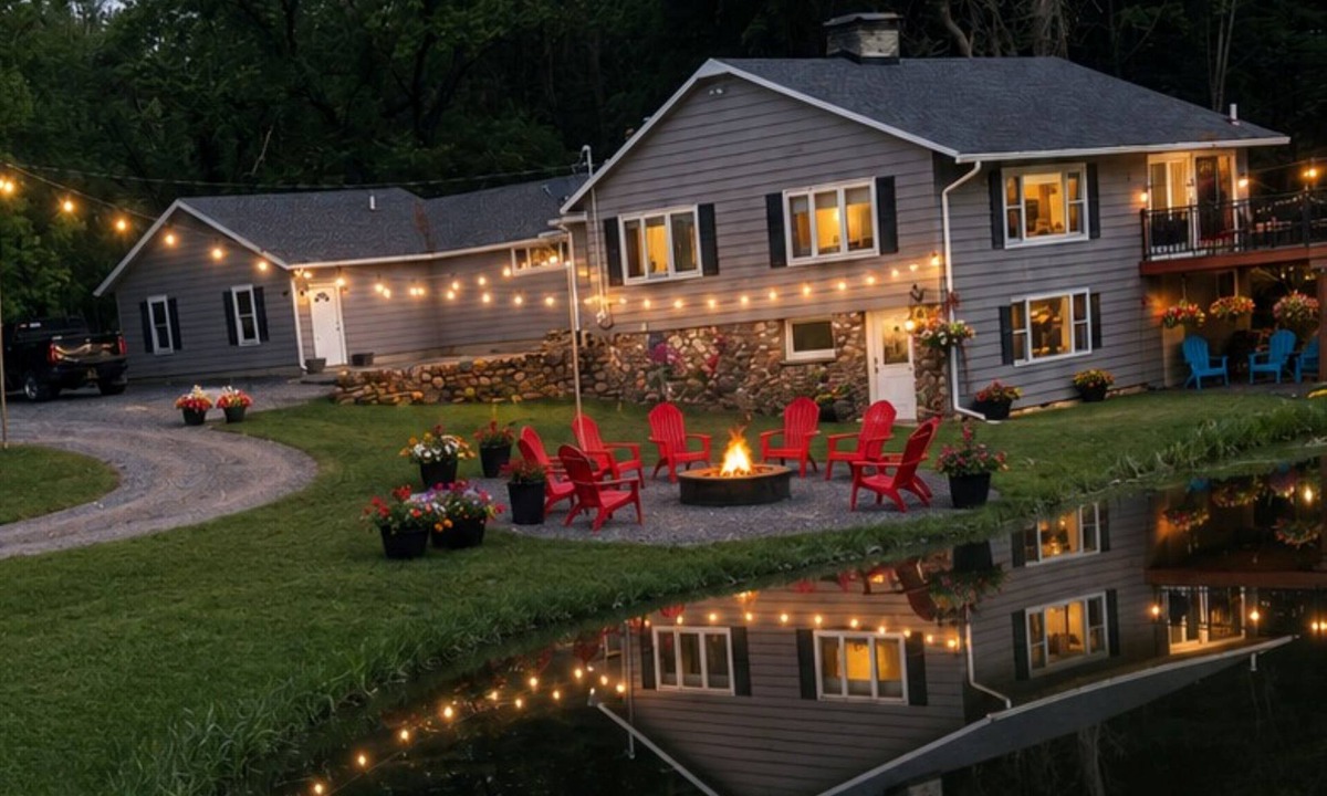 Springwater House | Springwater Lodge, Pond & Fishing