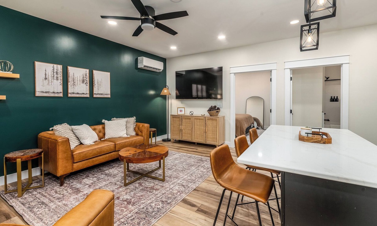 Harrisburg Apartment | Stylish 1BR Downtown Near Garden of the Gods