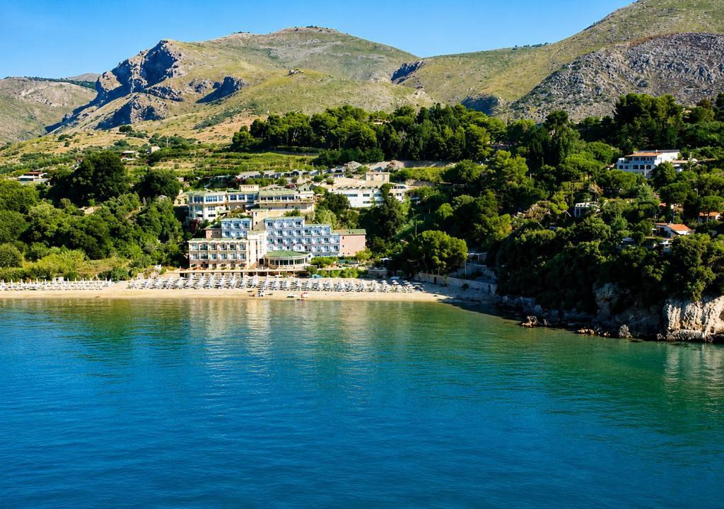 Gaeta Hotel | Summit Hotel