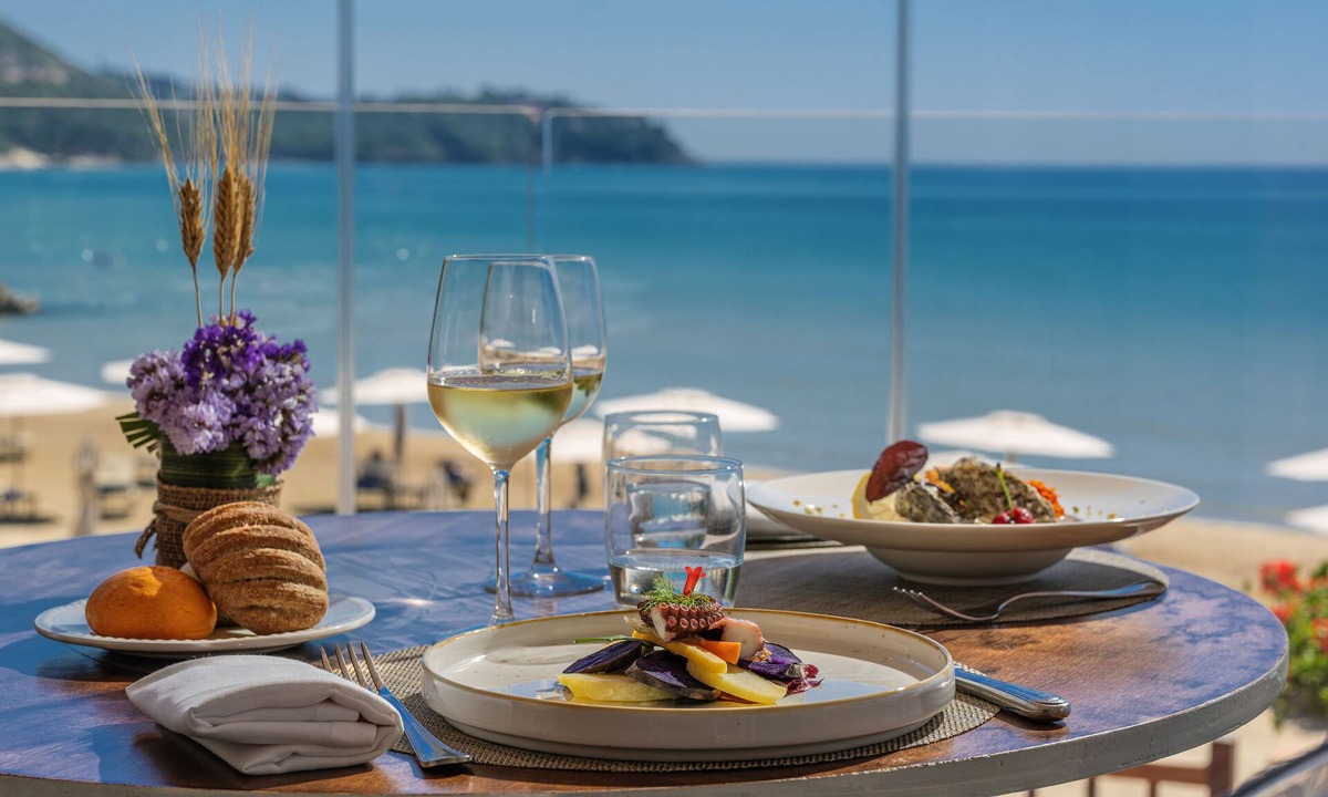 Gaeta Hotel | Summit Hotel