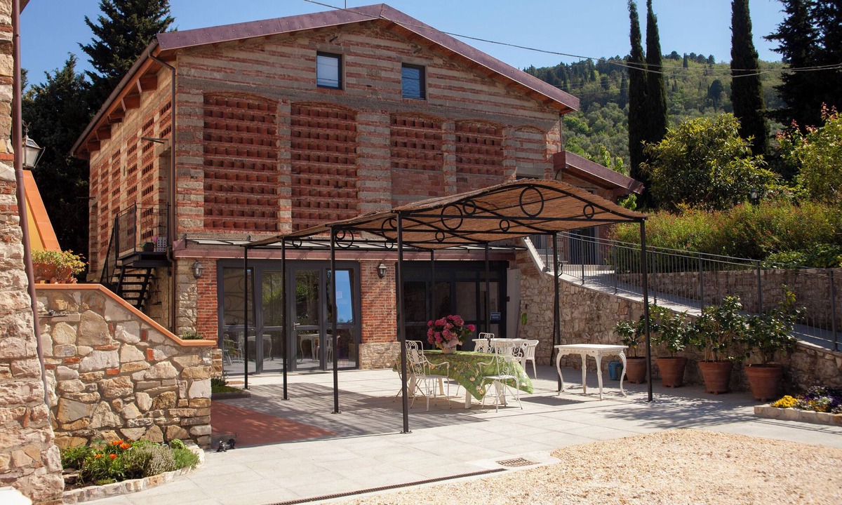Villamagna House | Super-modern studio on the hills of Florence, Tuscany