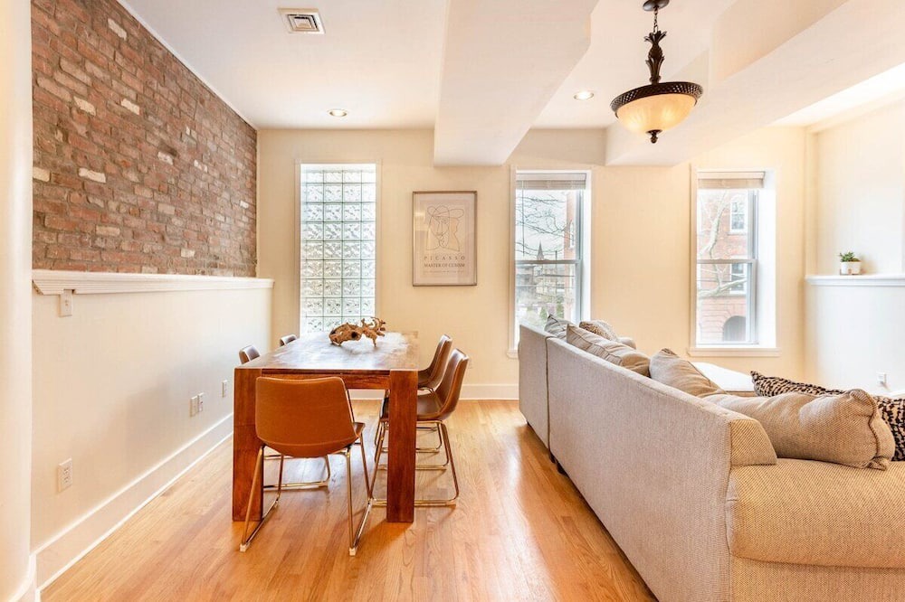 Mill River Apartment | The Brick Wooster Square | Yale | Skyline Deck