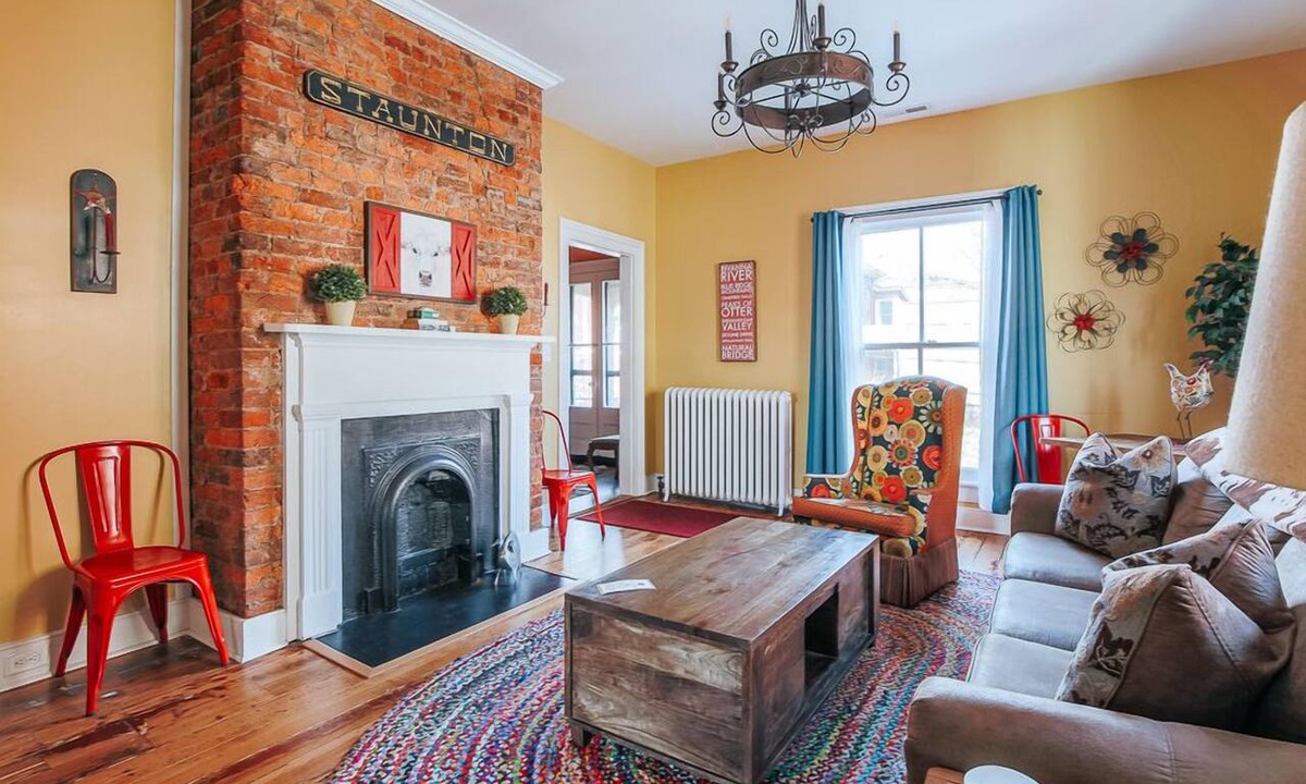 Staunton Apartment | The Shenandoah Suite: Private Balcony, Walkable