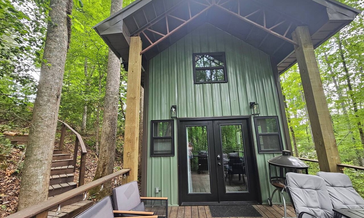 Morganton Cabin | Tiny home in the trees