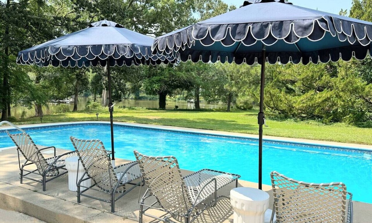 Unionville House | Tranquil Waterfront Retreat with Private Pool on Grocelys Cove