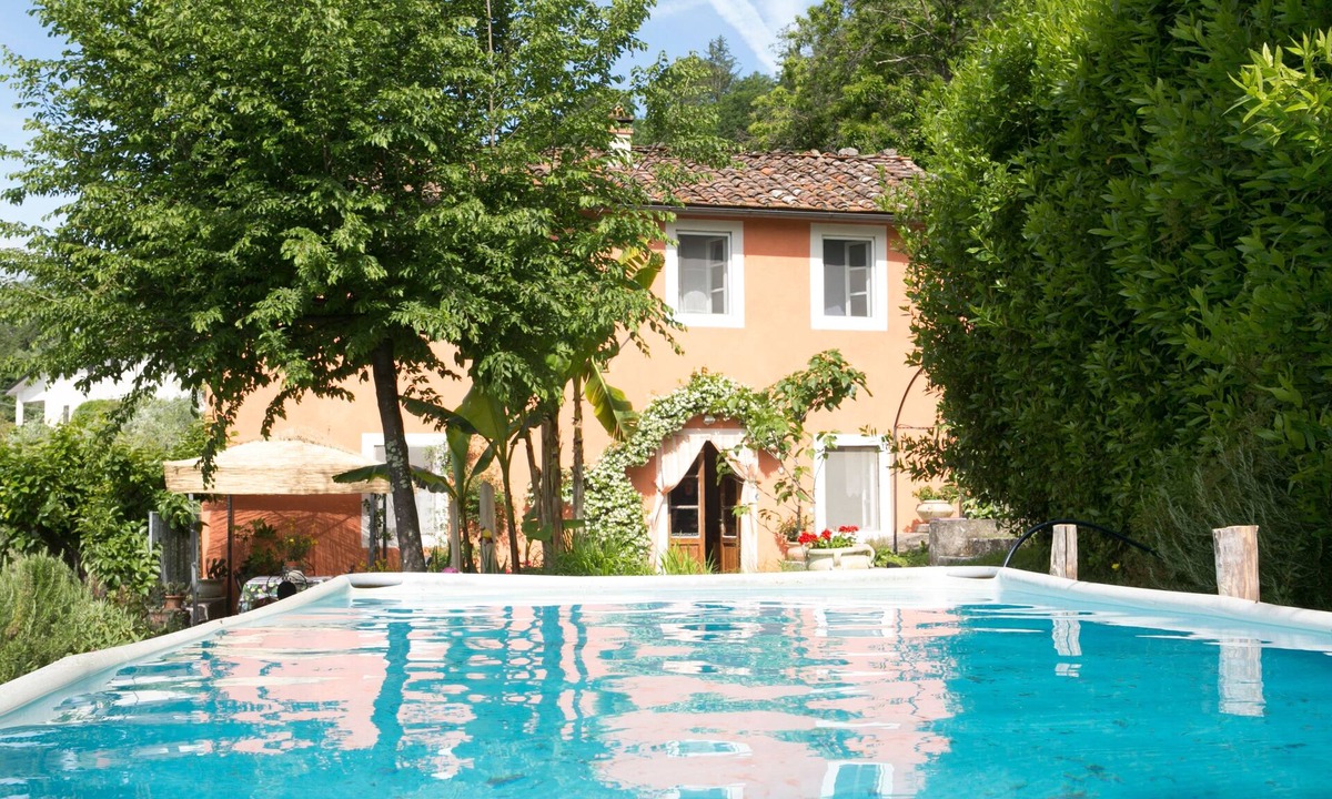 Nozanno Villa | Very private villa, pool, 12 km to Lucca, walk to restaurant, amazing views