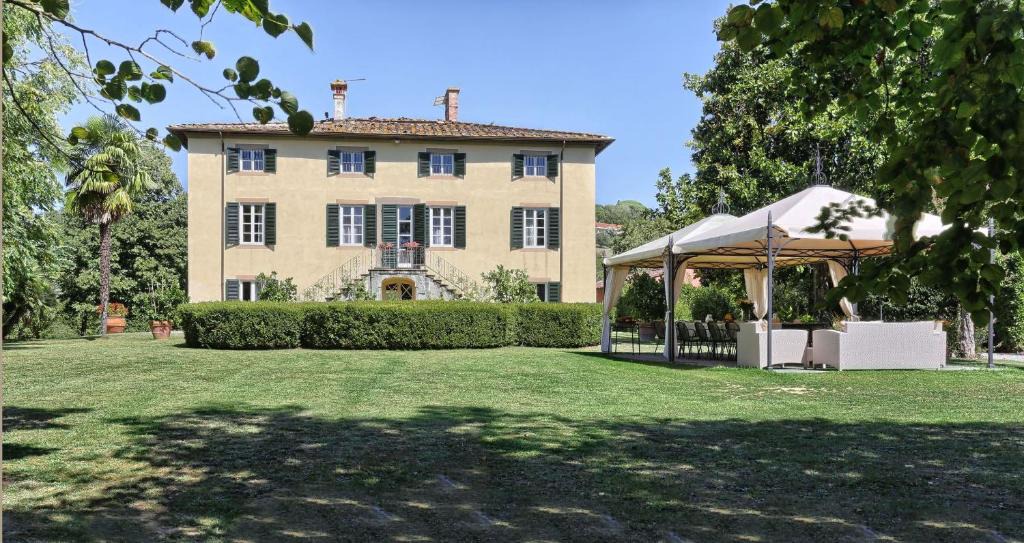 Lucca Villa | Villa Clara 12 by Salogi Villas