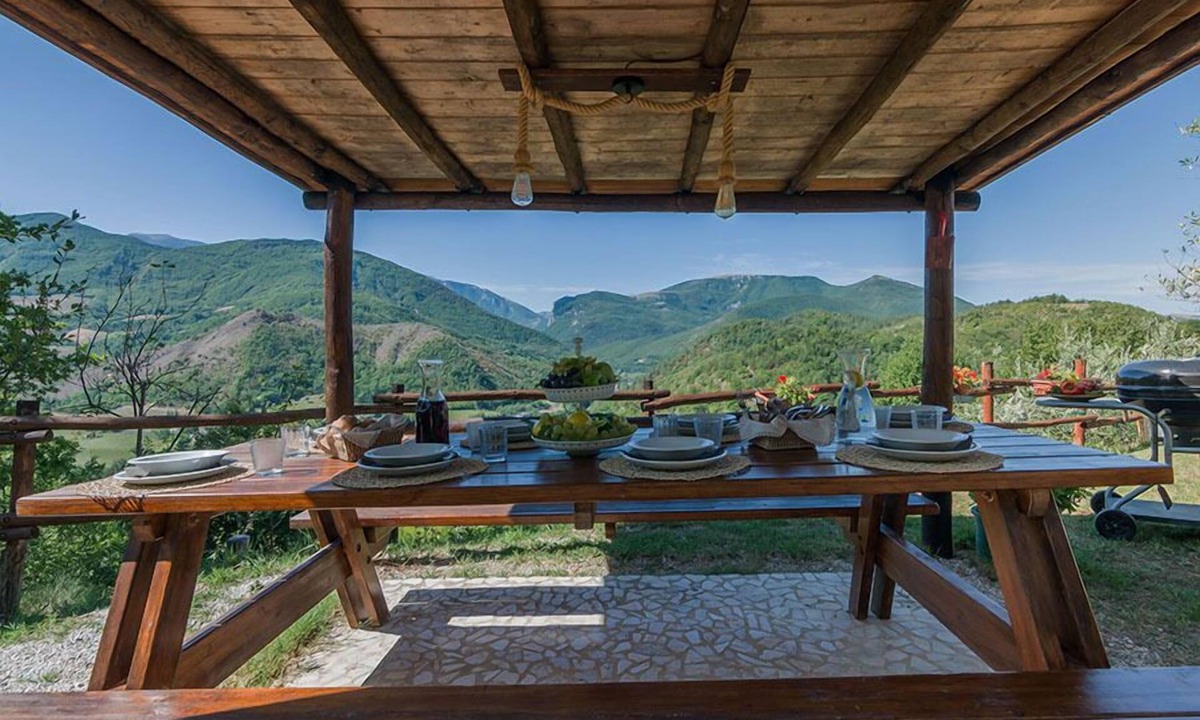 Acqualagna Villa | Villa Colombaia - Private villa, 3 bedrooms, pool, A/C, wifi, pets, Marche