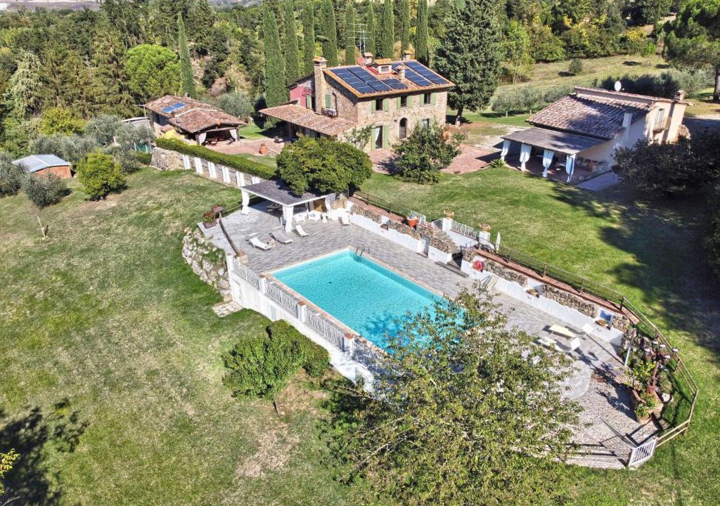 Gambassi Terme Villa | Villa Fonte di Pillo by Interhome