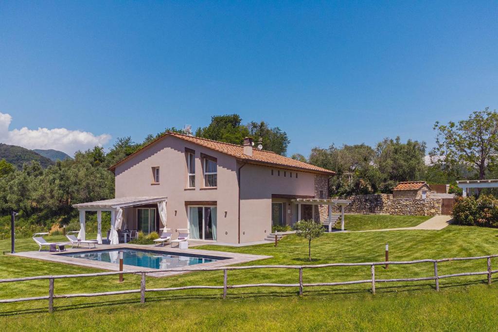 Pescaglia Villa | Villa Ivory