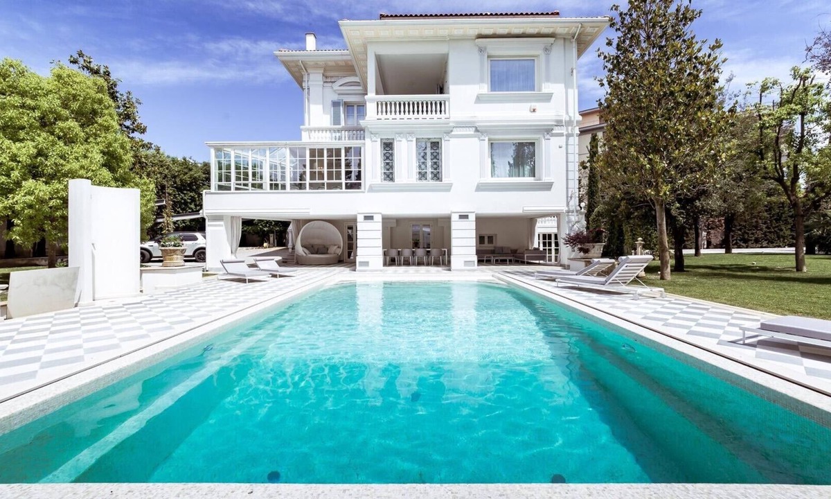 Empoli Villa | Villa La Perla Bianca 10, Emma Villas