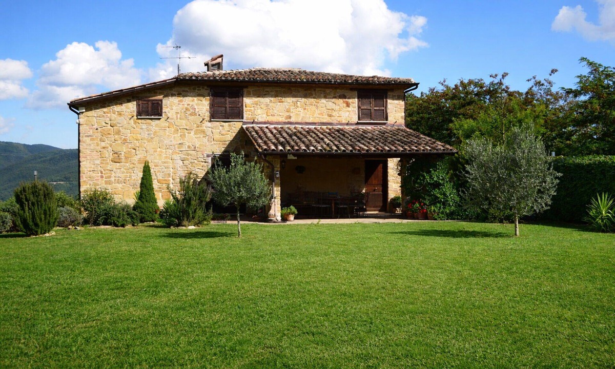 Castelraimondo Villa | Villa Nasca Countryside and Pool