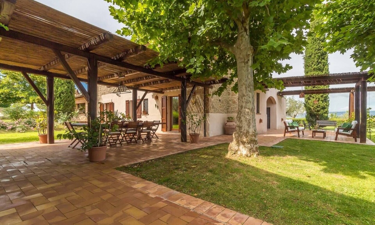 Guardea Villa | Villa Orvieto - private villa with tennis and pool