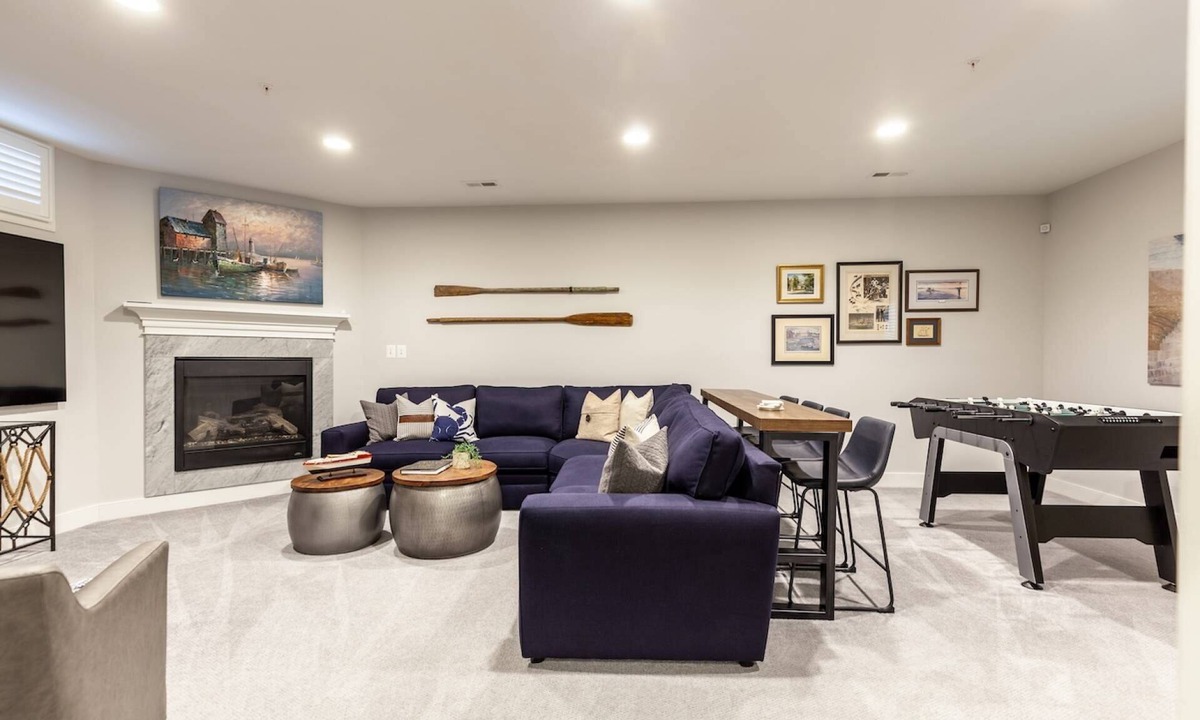 Eastport House | Walk to Downtown Annapolis & Spa Creek from Stunning Craftsman with Game Room, Parking and Backyard