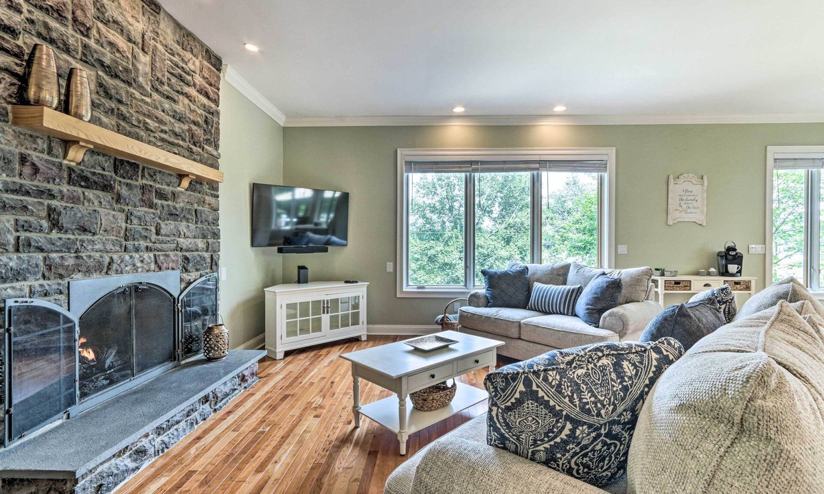 Middlefield House | Walk to Lake: Middlefield Home w/Fire Pit
