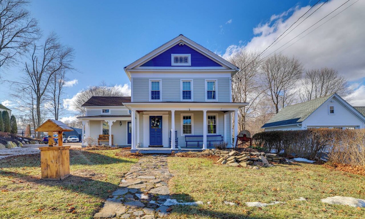 Bethlehem Apartment | Walk to Memorial Park: Pet-Friendly Bethlehem Home