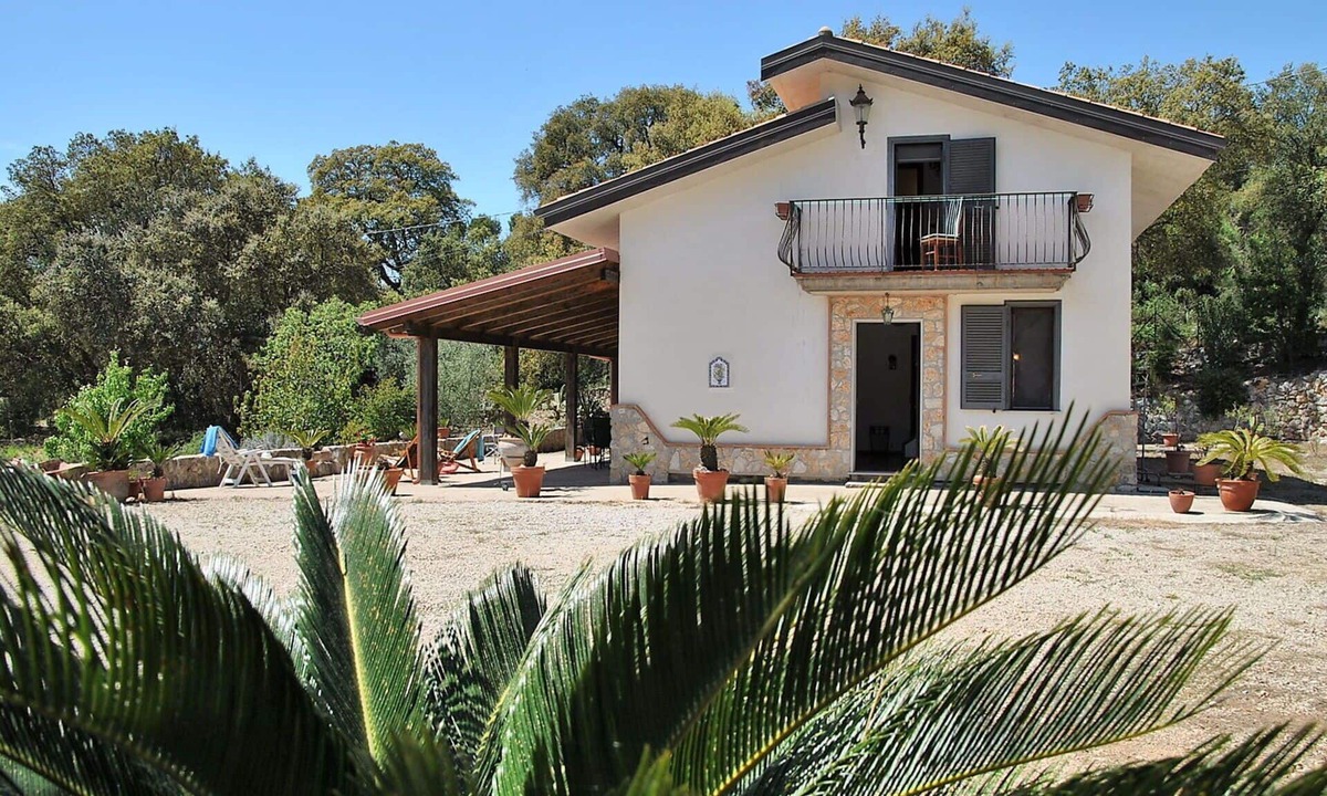 Itri Villa | Wonderful private villa for 7 people with WIFI, A/C, TV, terrace and pets allowed