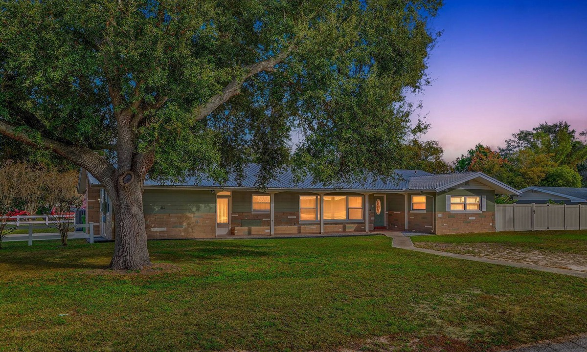 Winter Haven House | Work, Play or Recharge:3BR Pool Home near Legoland