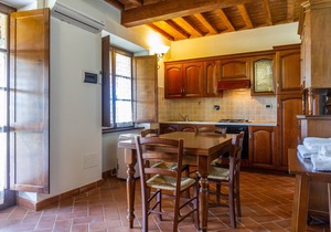 Apartment "Casa Vacanza Il Carpignone 4" with Lake View