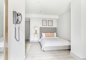 Sonder | The Grace | Modern Studio + Courtyard
