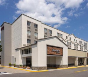 Hampton Inn 