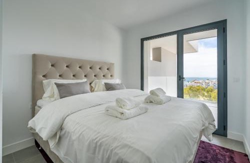 Alcorrin Apartment | 14 Modern apt with terrace & sea view, gym, jacuzzi spa Duquesa, Manilva