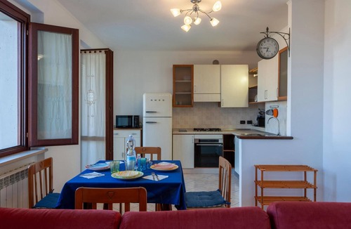 San Costanzo Apartment | 2 bedroom gorgeous apartment in San Costanzo