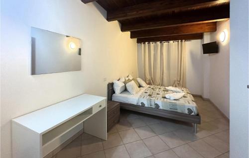 Lecce nei Marsi Apartment | 2 Bedroom Nice Apartment In Lecce Nei Marsi