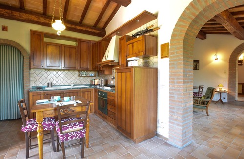 Valfabbrica House | 2 bedroom stunning home in Casacastalda