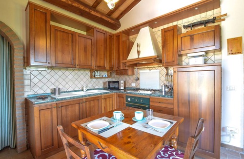 Valfabbrica House | 2 bedroom stunning home in Casacastalda