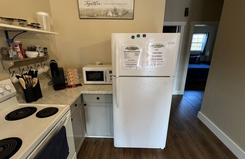 Benton Apartment | 2 BR,1BA Spacious Mountain View Suite near Cherokee National Forest, Ocoee River